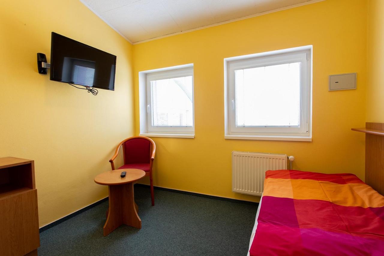Hotel školička 2*